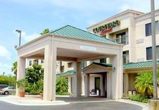 Courtyard Brandon Tampa