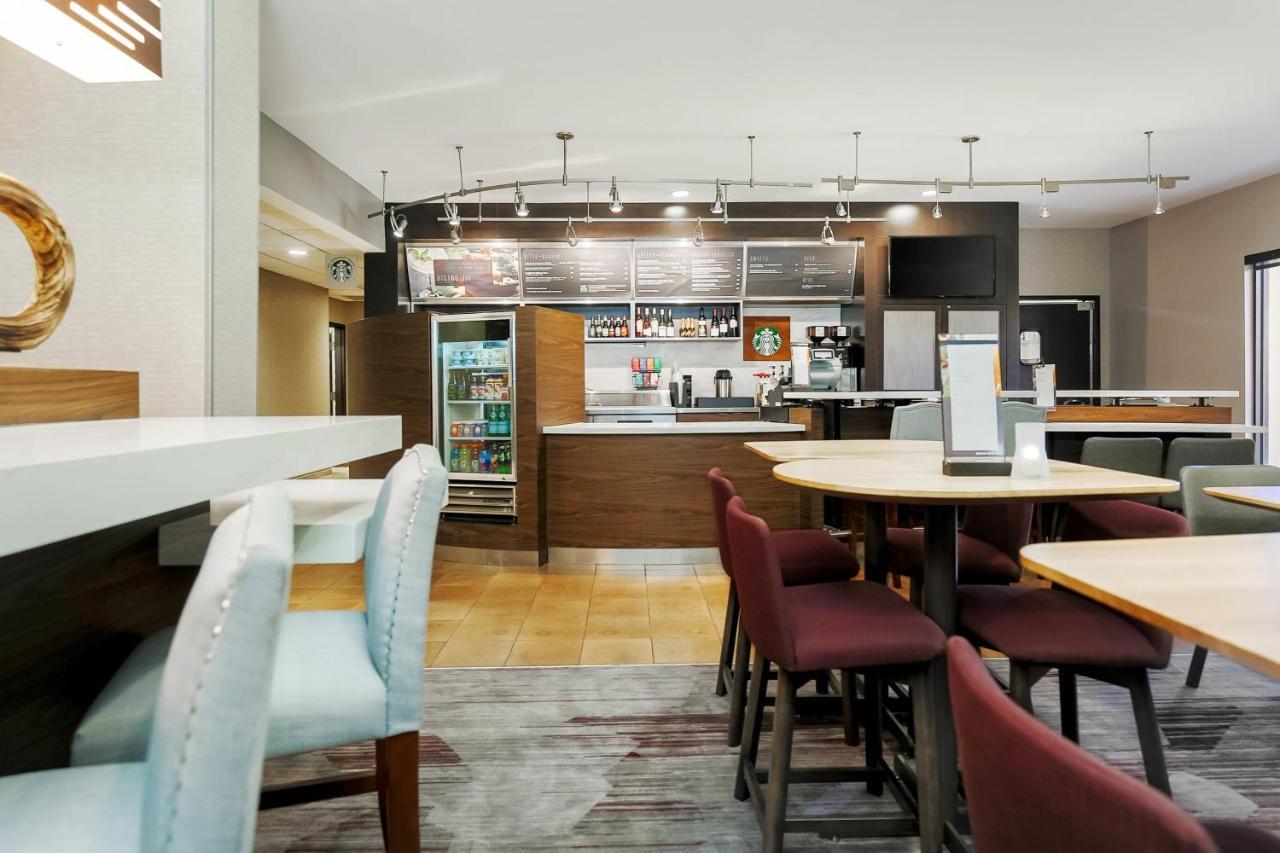 Hotel Courtyard Brandon 3*